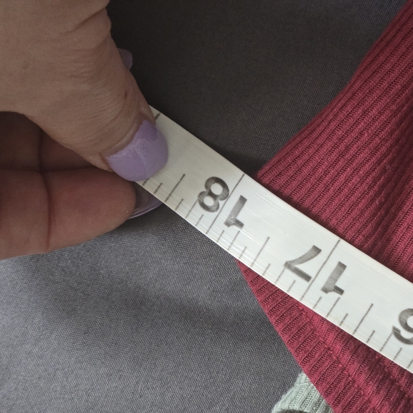 Set Of 3 Alo Yoga - Black Cherry Red, Moss Green, and Light Blue Tank TOPS SZ S - Picture 16 of 16